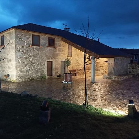 Albergue Aldea Da Pedreira Teo ภายนอก รูปภาพ