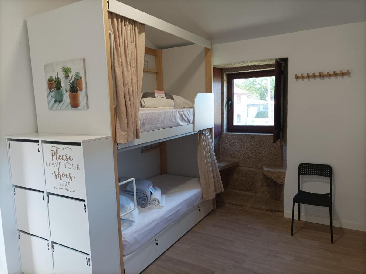 Albergue Aldea Da Pedreira Teo ภายนอก รูปภาพ