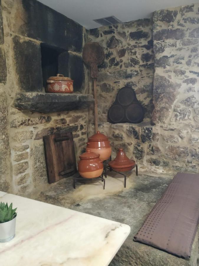 Albergue Aldea Da Pedreira Teo ภายนอก รูปภาพ